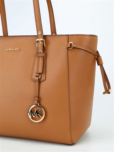 michael kors 30h7gv6t7|Michael Kors Voyager Medium Textured Leather Tote .